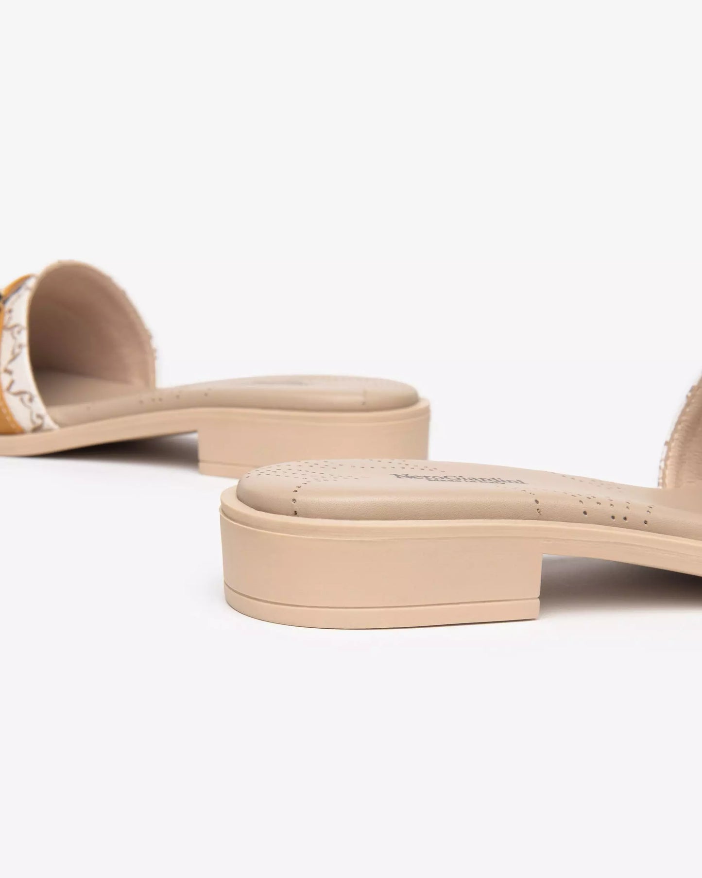 NERO GIARDINI Sandali Donna mod. E513424D